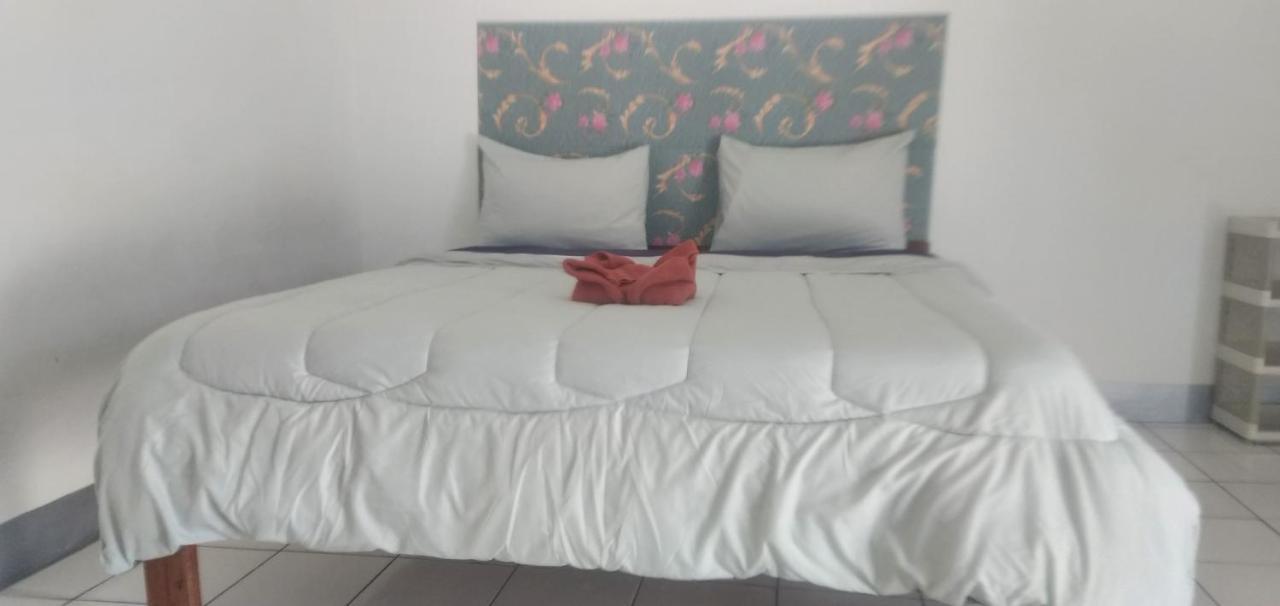 Hidayah Homestay Келімуту Екстер'єр фото