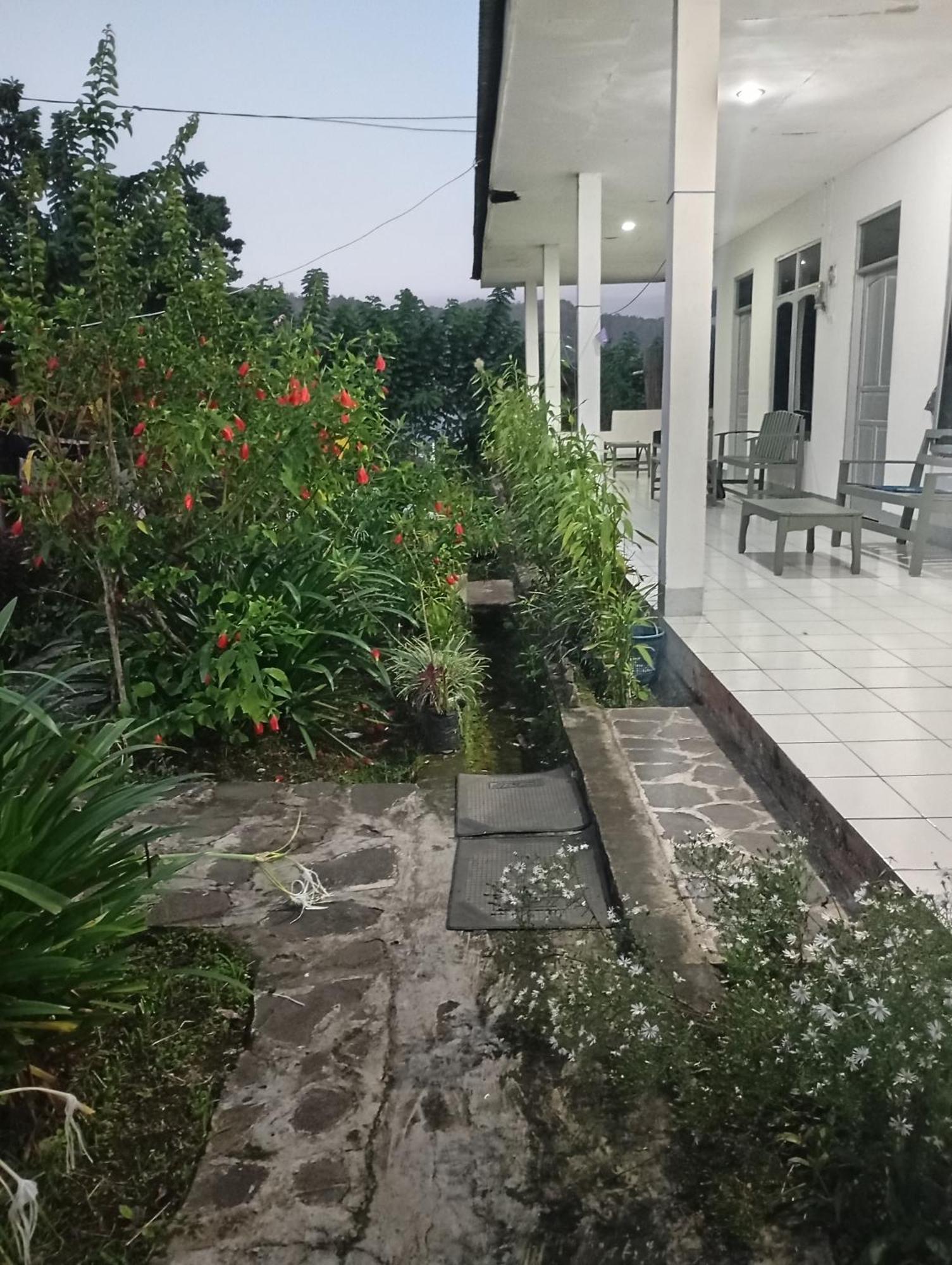 Hidayah Homestay Келімуту Екстер'єр фото