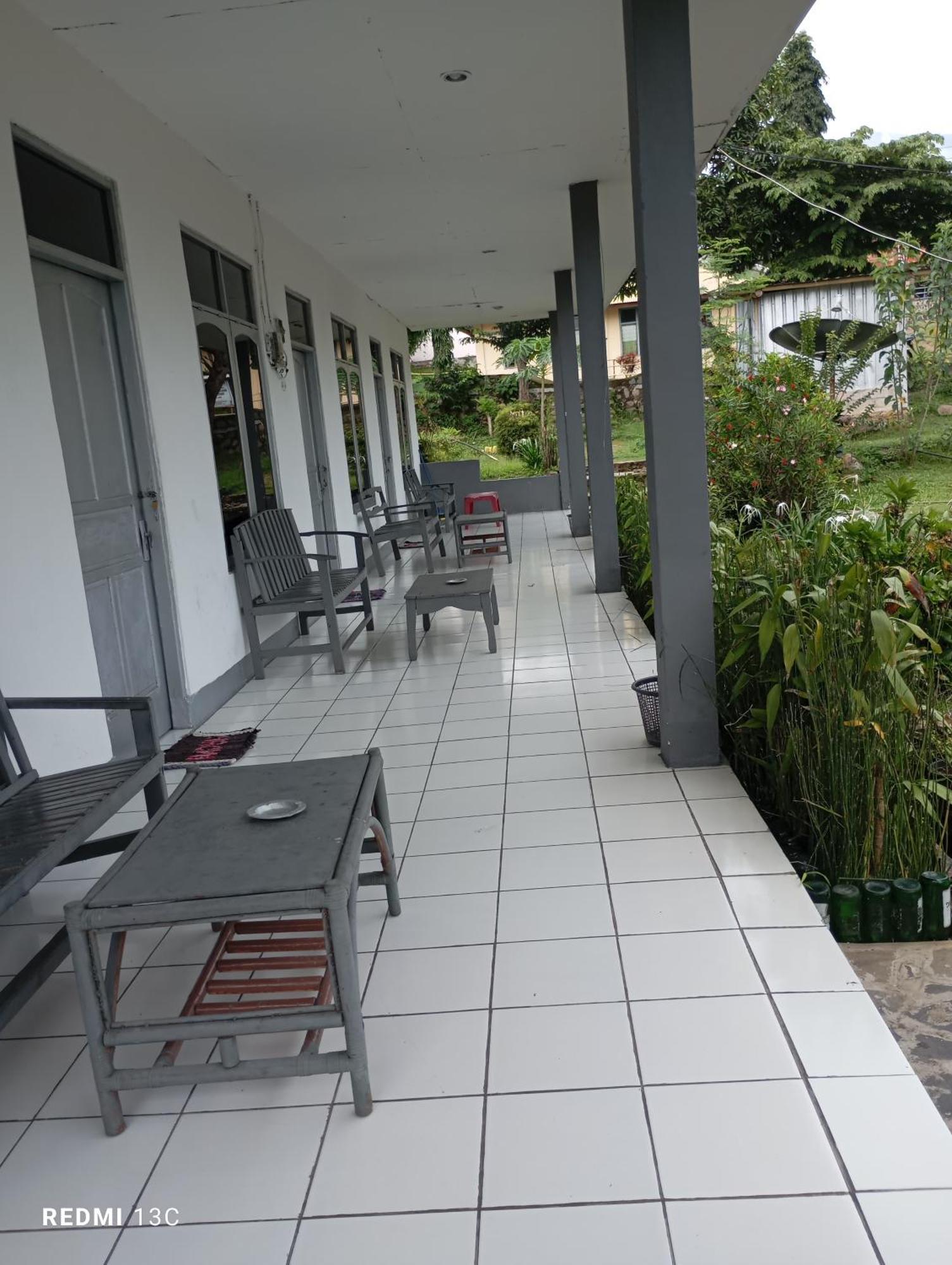 Hidayah Homestay Келімуту Екстер'єр фото